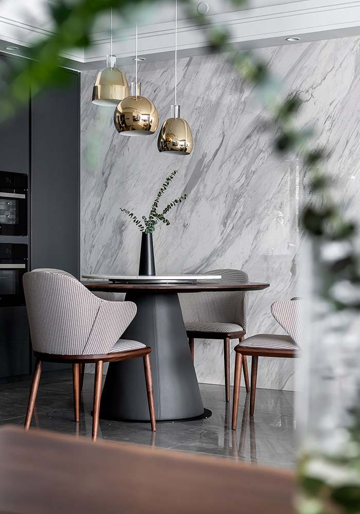 Custom made kitchen cabinets