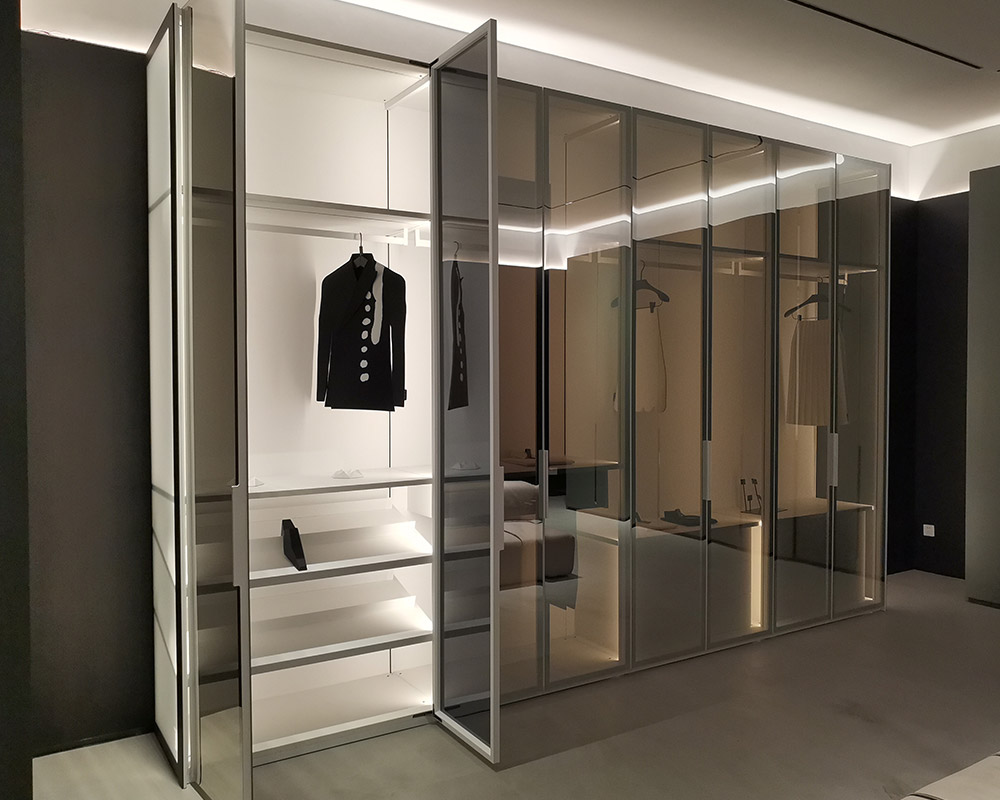 floating bathroom vanity with sink